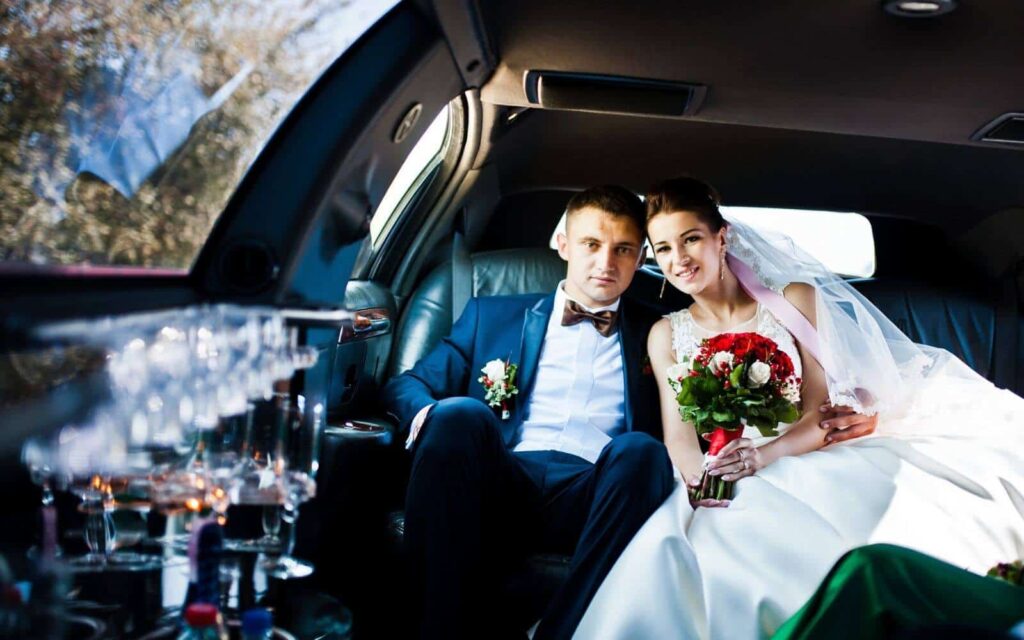 Top Reasons to Choose a Limo for Your Wedding