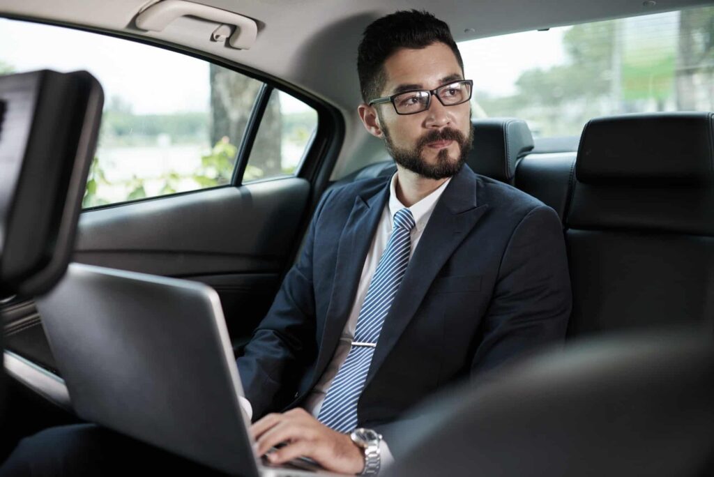 corporate black car service for low rates ever in dallas fort worth to and from dfw airport with diamond luxe limos and dallas airport car and limo which is better then blacklane and premier transportation in dallas texas