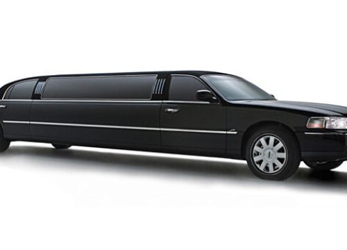 Lincoln Town Car for professional airport limo service Dallas